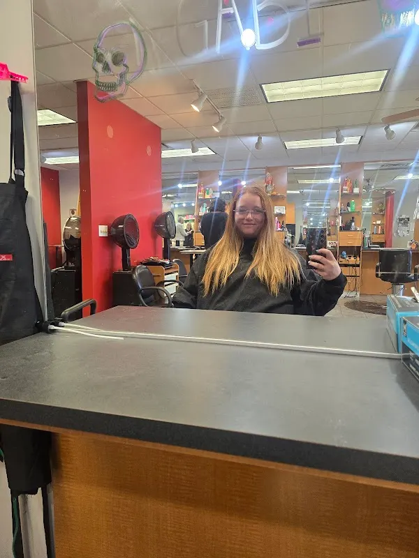 Fantastic Sams Cut & Color — Hairdresser in Wood River